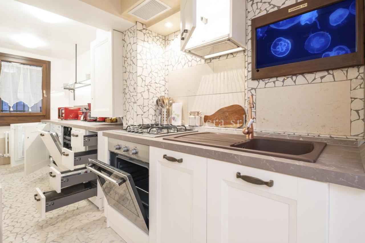 Ve.N.I.Ce. Cera Ca' Del Gondoliere Apartment เวนิส ภายนอก รูปภาพ